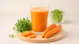 Jus de carotte et de luzerne - détoxifiant naturel pour éliminer les mucosités et nettoyer le côlon.